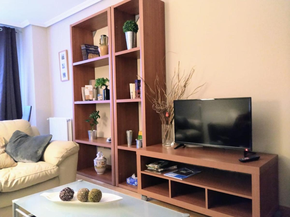 Apartamento En Oviedo,Wifi ภายนอก รูปภาพ