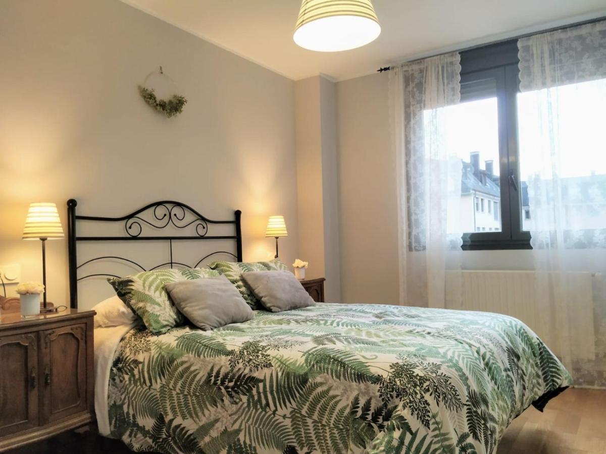 Apartamento En Oviedo,Wifi ภายนอก รูปภาพ